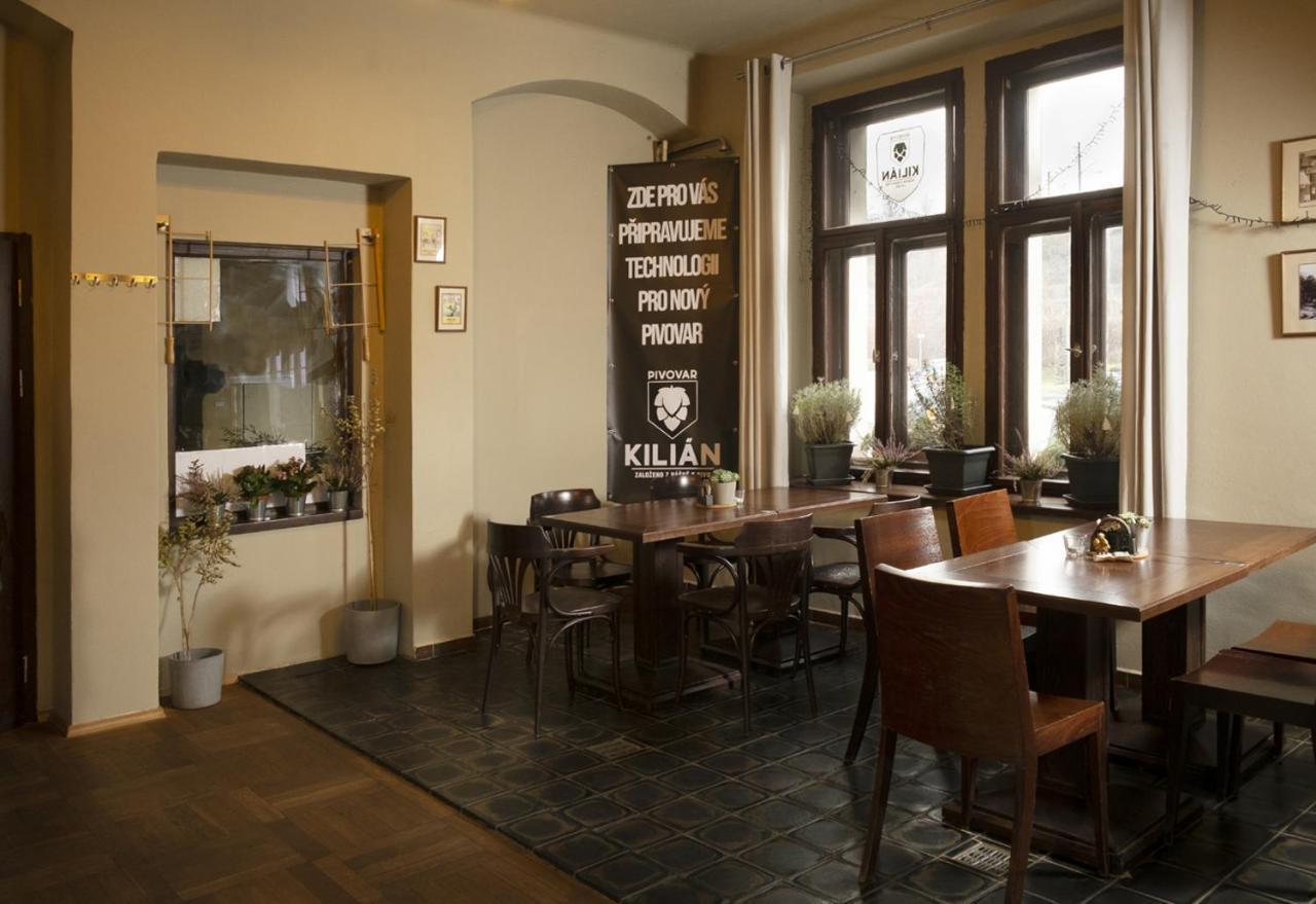 Hotelové Pokoje Kolčavka Praga Exterior foto